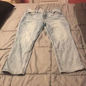 Light blue jeans, CAD size 14
